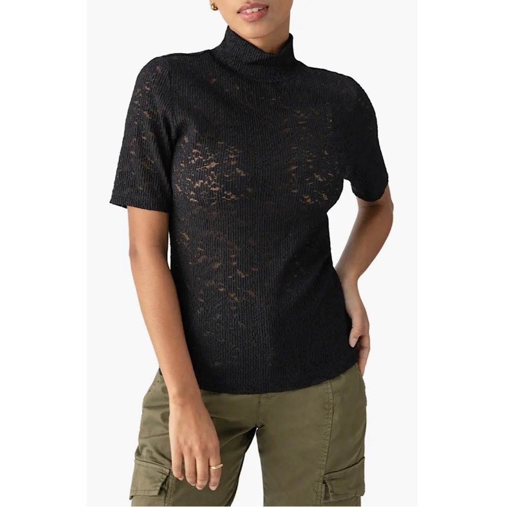 Sanctuary Embroidered Lace‎ Mock Neck Top Black Small